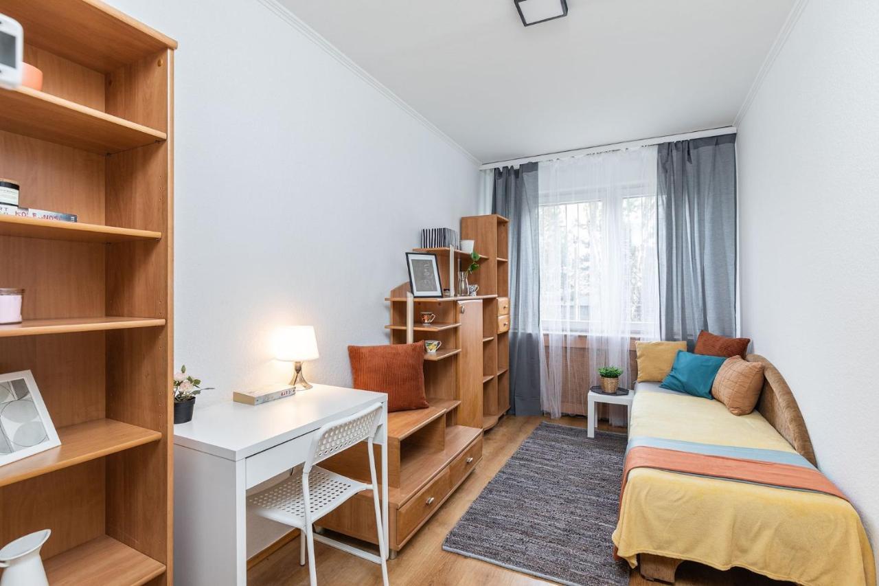 ורשה Room, Pirenejska 20 Cozy Rooms מראה חיצוני תמונה